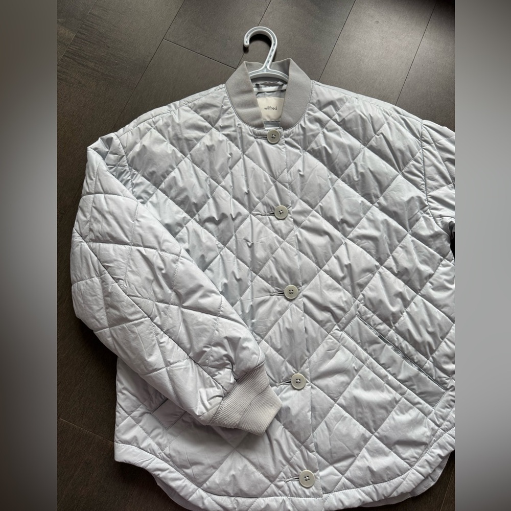 Aritzia Wilfred Pavant Quilted Jacket in Grey/Silver